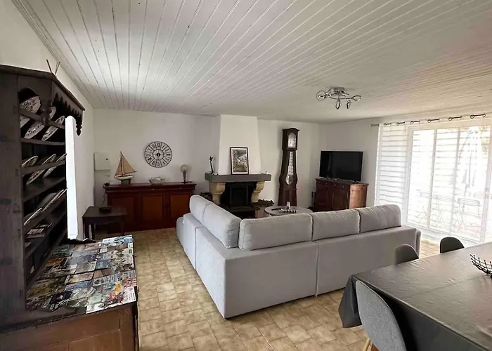 Agreable Proche De La Semesterbostad *